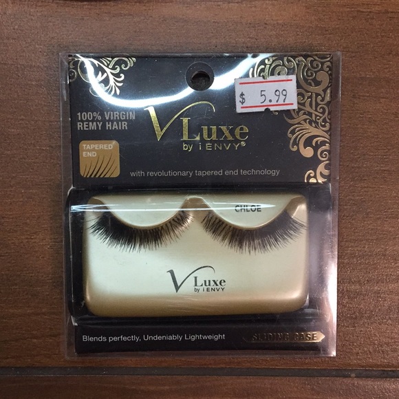 Eyelashes - Picture 1 of 2